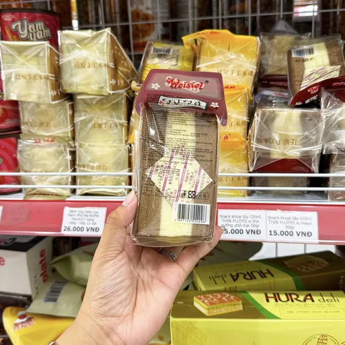 1 Cái Bánh Bông Lan Tam Giác Weisiel Vị Socola