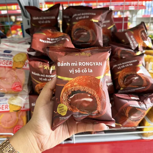 Khám phá 1 Cái Bánh Mì RONGYAN Vị Socola thuộc nhóm RONGYAN