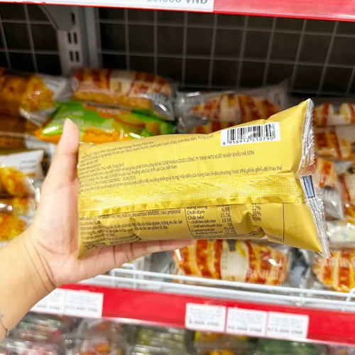 1 Cái Bánh Mì Sừng Bò WEICHUDAO Vị Ruốc Bơ