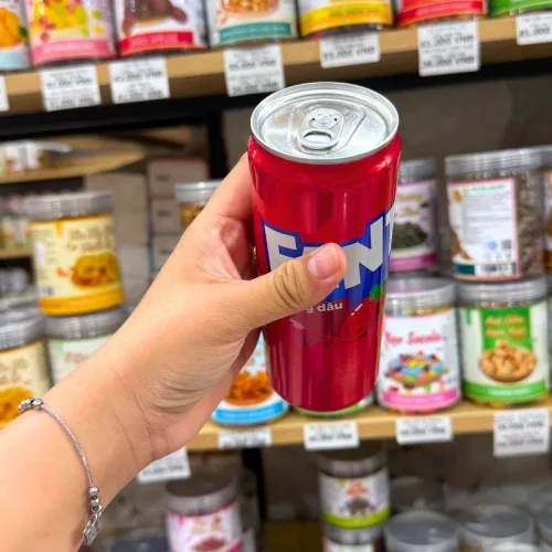 3 Lon Nước Ngọt Fanta Hương Dâu Dạng Lon 320ml/Lon