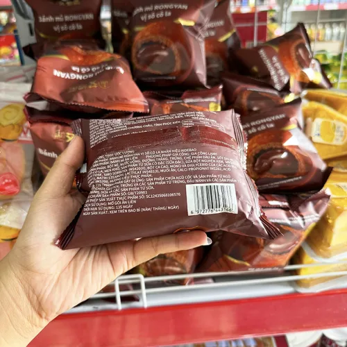 1 Thùng Bánh Mì RONGYAN Vị Socola - Thùng 35 Cái