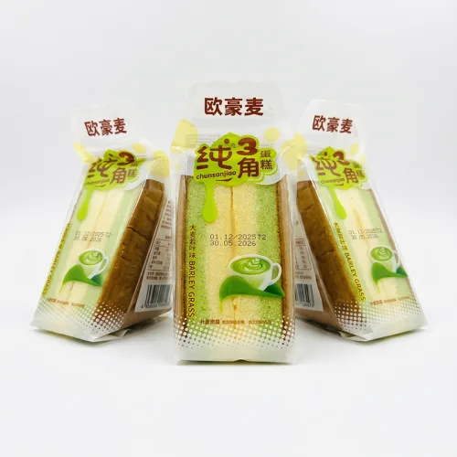 3 Cái Bánh Bông Lan Tam Giác CHUNSANJIAO Vị Trà Xanh - Màu Xanh Lá phù hợp để tham khảo khi chọn CHUNSANJIAO