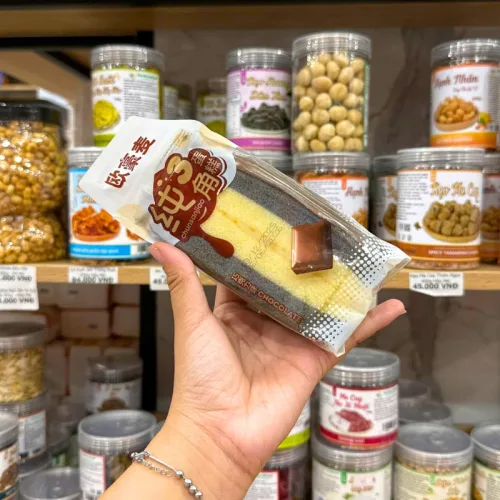 5 Cái Bánh Bông Lan Tam Giác CHUNSANJIAO Vị Socola - Màu Nâu