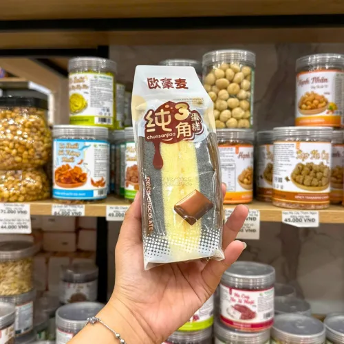 5 Cái Bánh Bông Lan Tam Giác CHUNSANJIAO Vị Socola - Màu Nâu