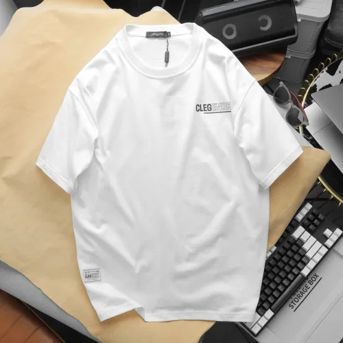 Áo Thun Cổ Tròn Oversize In Chữ CLEGENDK