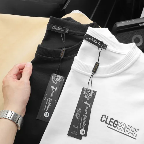 Áo Thun Cổ Tròn Oversize In Chữ CLEGENDK