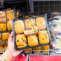 Bánh Bông Lan Vị Nho Laobeijing Foods Khay 6 Cái 183g