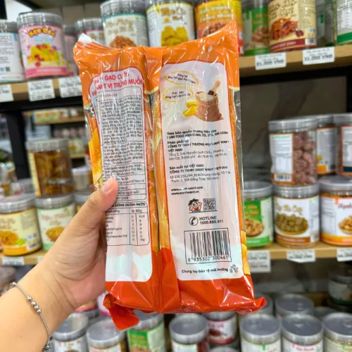 Bánh Gạo Cuộn Vị Trứng Muối Want Want 170g (17g x 10 Gói)