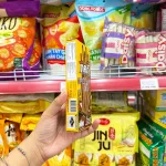 Bánh Que Đũa Phủ Gấp Đôi Socola Ticky Uni Firms - Màu Vàng