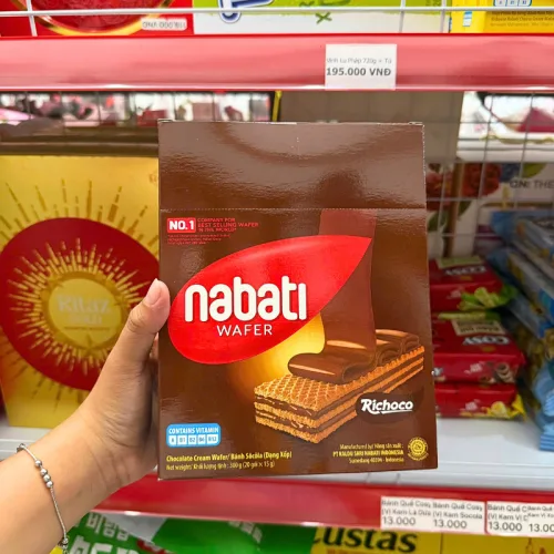 Bánh Xốp Nabati Richoco Vị Socola 300g (20 Gói x 15g) phù hợp để tham khảo khi chọn NABATI