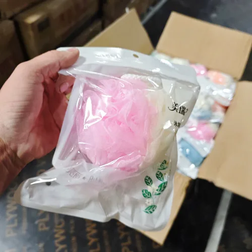 Đánh giá bông Tắm Tròn 2 Màu Trắng Hồng - 1 Cái ( HÀNG THƯỜNG CÓ TÚI)