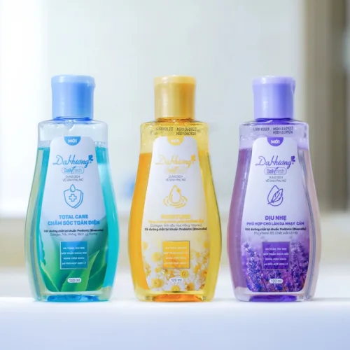Combo 2 Chai Dung Dịch Vệ Sinh Dạ Hương Daily Fresh Moisture Màu Vàng 120ml/chai