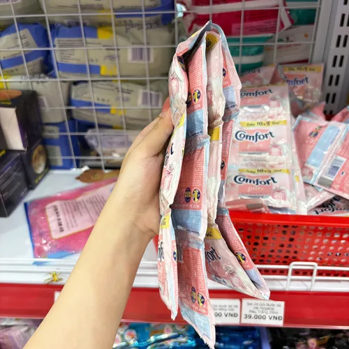 Combo 2 Dây 24 Gói Nước Xả Vải Comfort Hương Thanh Nhã Thơm Mát 18ml/Gói - Màu Hồng Phấn