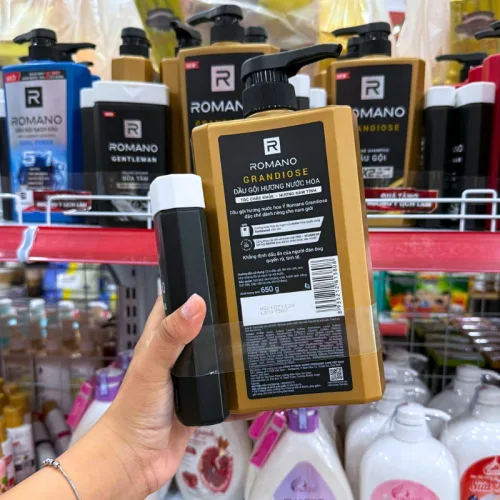 Romano Grandiose dầu gội nam chai vàng 650g tặng sữa tắm