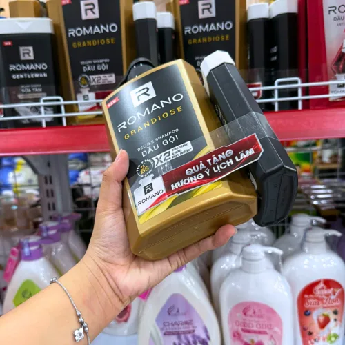 Romano Grandiose dầu gội nam chai vàng 650g tặng sữa tắm
