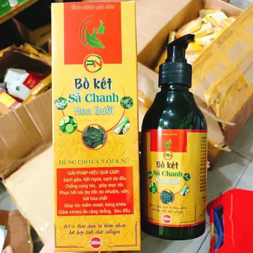Dầu gội hoa bưởi trên kệ phòng tắm: chiếc pump trong tầm tay