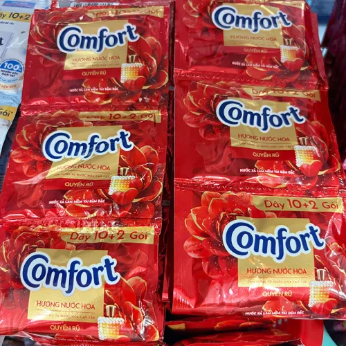 Dây 12 Gói Nước Xả Vải Comfort Hương Nước Hoa Quyến Rũ 18ml/Gói - Màu Đỏ