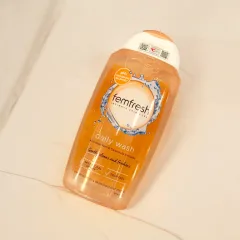 Dung Dịch Vệ Sinh Phụ Nữ Femfresh Intimate Skin Care Daily Wash 250ml