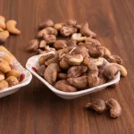 Hạt điều rang muối đóng hộp PET, khối lượng 300g