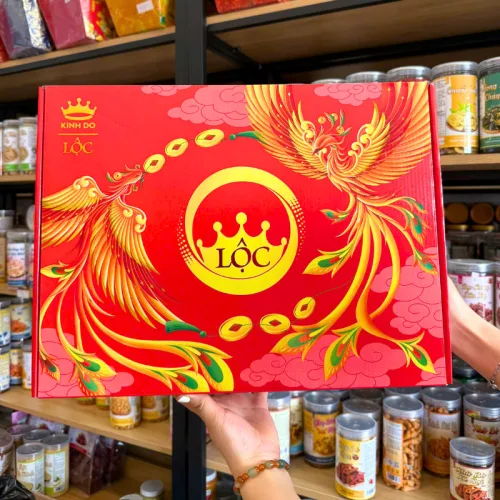 Hộp Bánh Tết Lộc Thịnh Vượng Số 2 - Bộ Quà Tết Cặp Công Kinh Đô Lộc Thinh Vượng 8 Món 1,0914kg