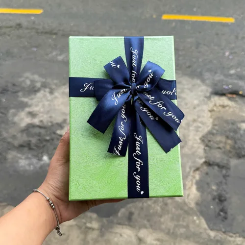Hộp Quà Giấy Chữ Nhật Lớn Nhiều Màu Nắp Rời Có Thắt Nơ - Hộp Không Có Hoa Rơm