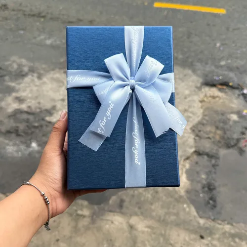 Hộp Quà Giấy Chữ Nhật Lớn Nhiều Màu Nắp Rời Có Thắt Nơ - Hộp Không Có Hoa Rơm