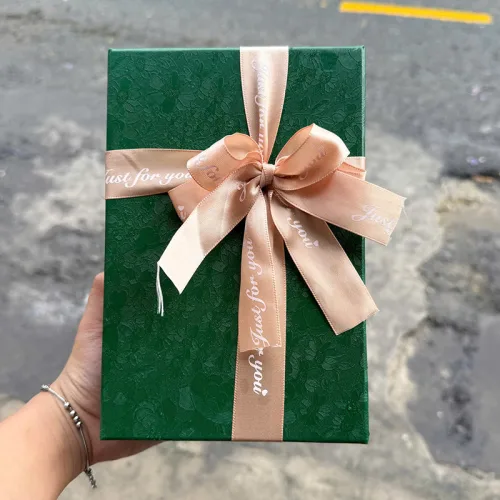 Hộp Quà Giấy Chữ Nhật Lớn Nhiều Màu Nắp Rời Có Thắt Nơ - Hộp Không Có Hoa Rơm