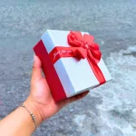 Hộp Quà Giấy Vuông Nhiều Màu Nắp Rời Đính Nơ Xinh - Hộp Vừa Không Có Hoa Rơm