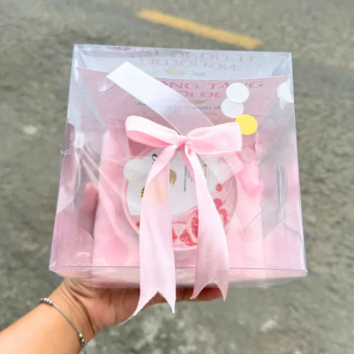Hộp Quà Tặng Tẩy Tế Bào Chết Dưỡng Ẩm Toàn Thân Dove Hương Lựu Đỏ 298g