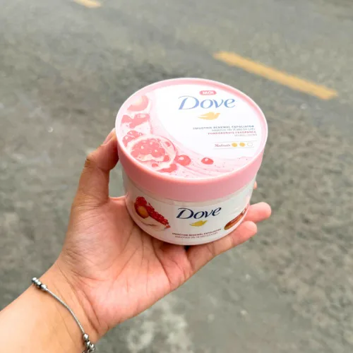 Hộp Quà Tặng Tẩy Tế Bào Chết Dưỡng Ẩm Toàn Thân Dove Hương Lựu Đỏ 298g