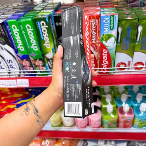 Kem đánh răng Colgate than tre, tuýp 180 g