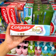 Đánh giá kem Đánh Răng Colgate Total Active Fresh Xanh 3X 150g