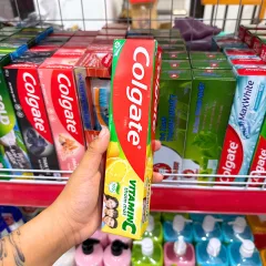 Kem Đánh Răng COLGATE Vitamin C Thơm Mát 170g