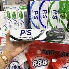 Kem Đánh Răng P/S Than Hoạt Tích 230g