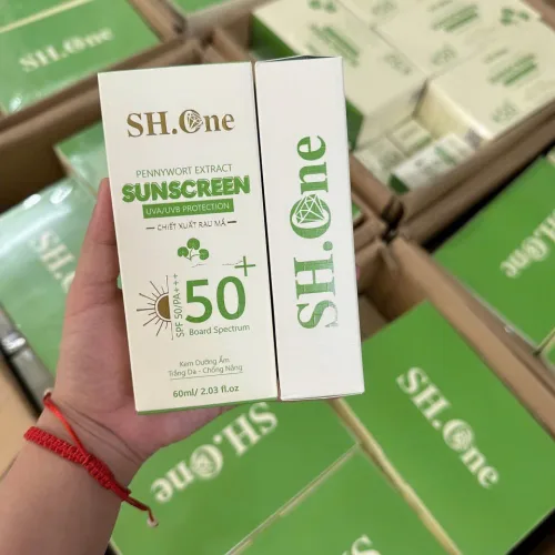 SH One Kem Chống Nắng Chiết Xuất Rau Má, SPF 50+ Broad Spectrum 60ml