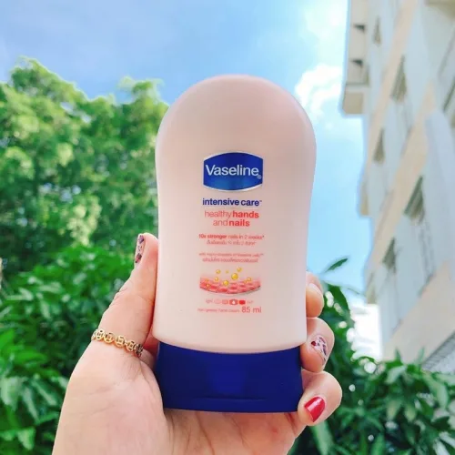 Phân phối kem Dưỡng Da Và Móng Tay Vaseline Thái Lan 85ml