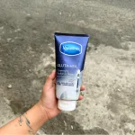 Kem Dưỡng Thể Vaseline Màu Xanh 10X Gluta Hya Overnight Thái Lan