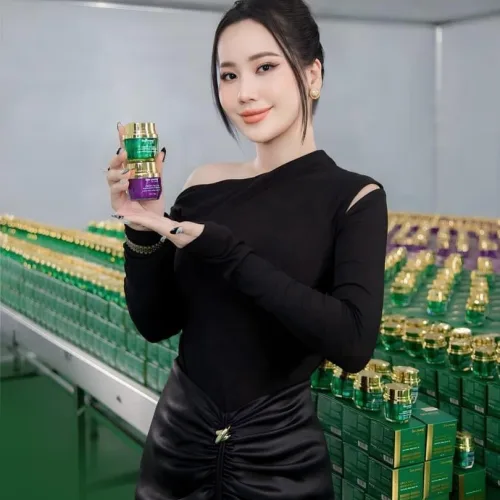 Phân phối kem Face Tím Giảm Nám Soo Young Mini Green Algae Melasma Cream