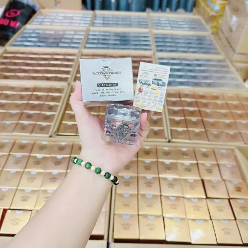 Kem ban ngày Phạm Điệp Beauty Diamond Skin Vitamin B5 Day Cream