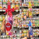 Kẹo Cứng Sữa Trái Cây BONART KING HENRY Chai Rượu Hoa Hồng 3 Màu 110g