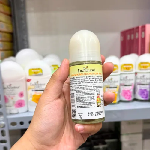 Lăn Khử Mùi Enchanteur Charming 60h Trong Suốt 50ml - Lăn Nách Dưỡng Sáng Da Màu Vàng