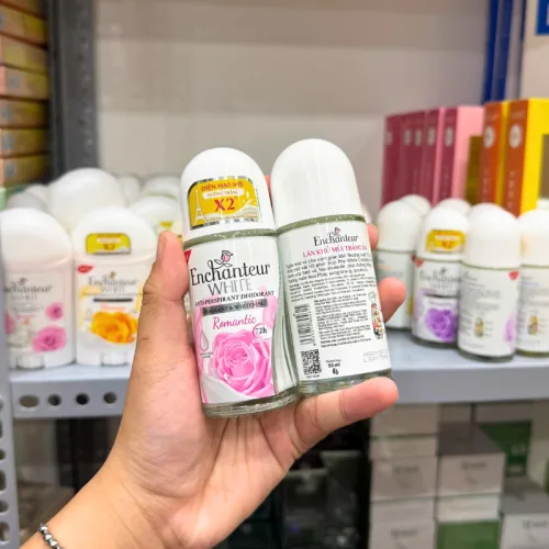 Lăn khử mùi Enchanteur Romantic White Pink 72h, 50ml màu hồng