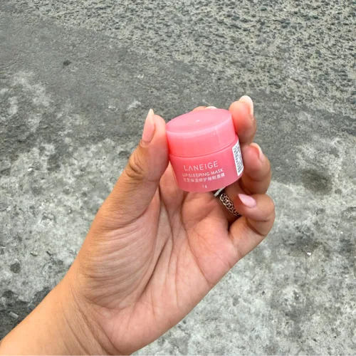 Hương quả mọng có cho biết thành phần hoặc độ dịu nhẹ?