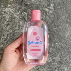 Nước Hoa Em Bé Johnsons Powder Mist Baby Cologne Màu Hồng 125ml Hương Thơm Nhẹ Nhàng Thoang Thoảng