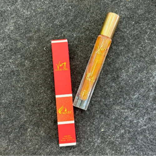 Nước Hoa Nữ Charme Very Good Girl Xịt Có Kim Tuyến Chai Tròn 10ml - Hương Thơm Ngọt Nhẹ Quyến Rũ