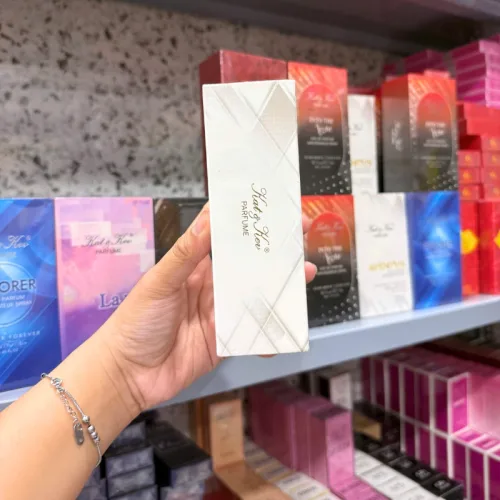 Phân phối nước Hoa Nữ Kat & Kev Aventus 30ml - Hương Thơm Nữ Tính Thanh Lịch