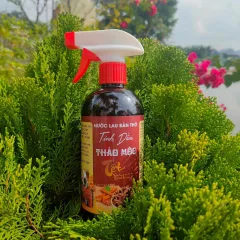 Nước Lau Bàn Thờ Tinh Dầu Thảo Mộc Lau Sạch Bụi Bẩn 500ml