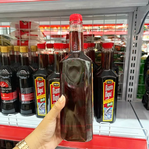 Nước Mắm Cá Cơm CHIN-SU Chai Lớn 900ml