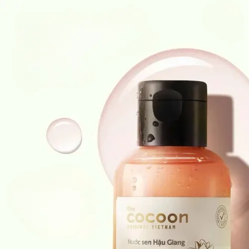 Nước Sen Hậu Giang Toner Cocoon 310ml Dành Cho Da Nhạy Cảm Hỗ Trợ Cấp Ẩm Phục Hồi Da