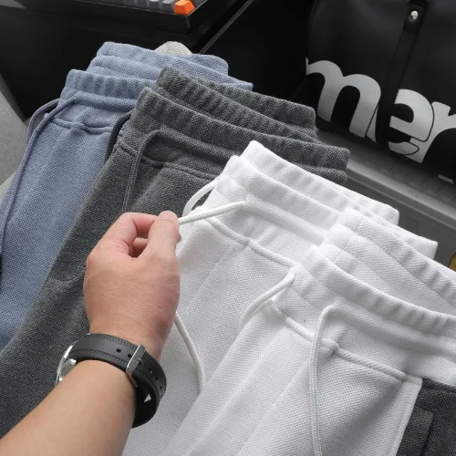 Quần Short Nam - Quần Đùi Nam - Quần Nam Chất Liệu Vải Cá Sấu Karo Phối 2 Màu Trẻ Trung Năng Động (Size Từ M - XXL)